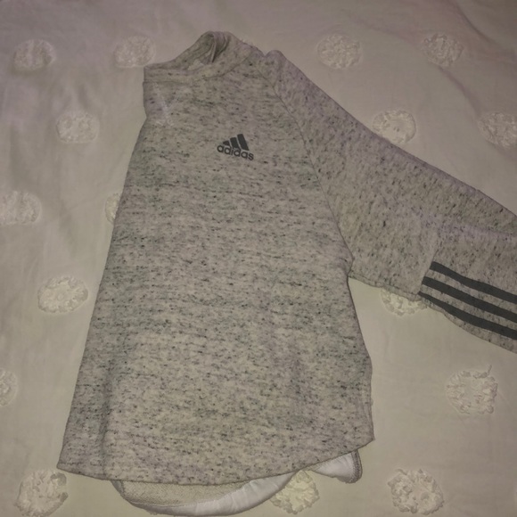 adidas Sweaters - Adidas pull over